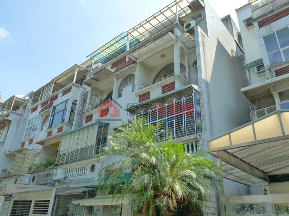 Uhomes