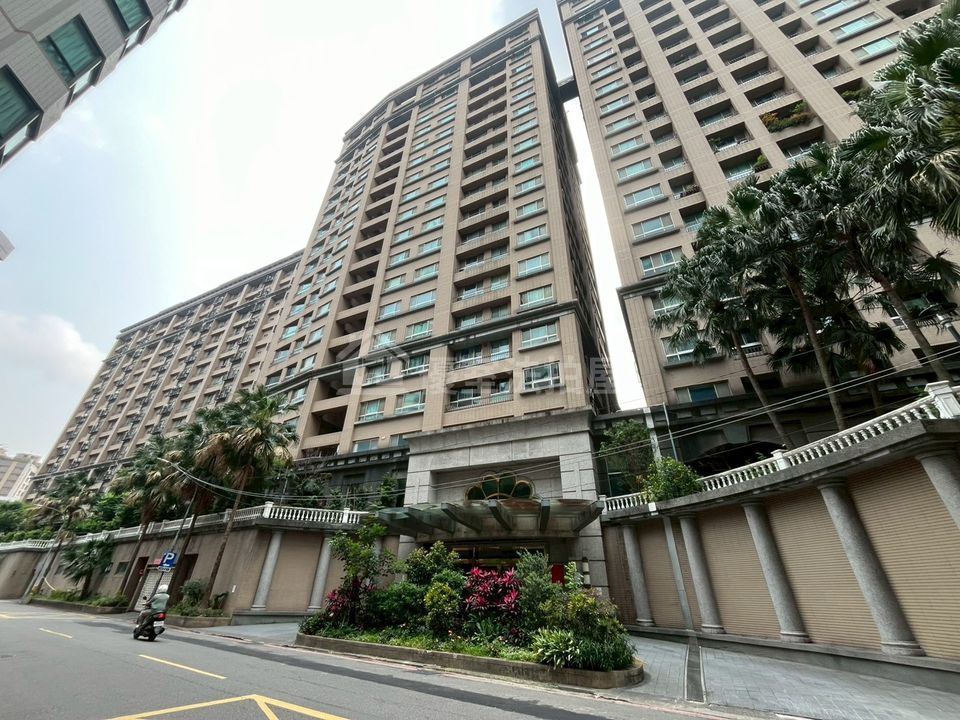 Uhomes