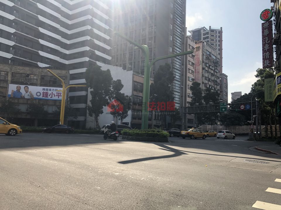 Uhomes
