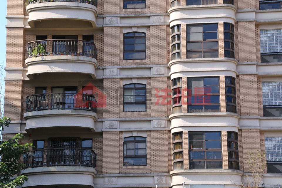 Uhomes