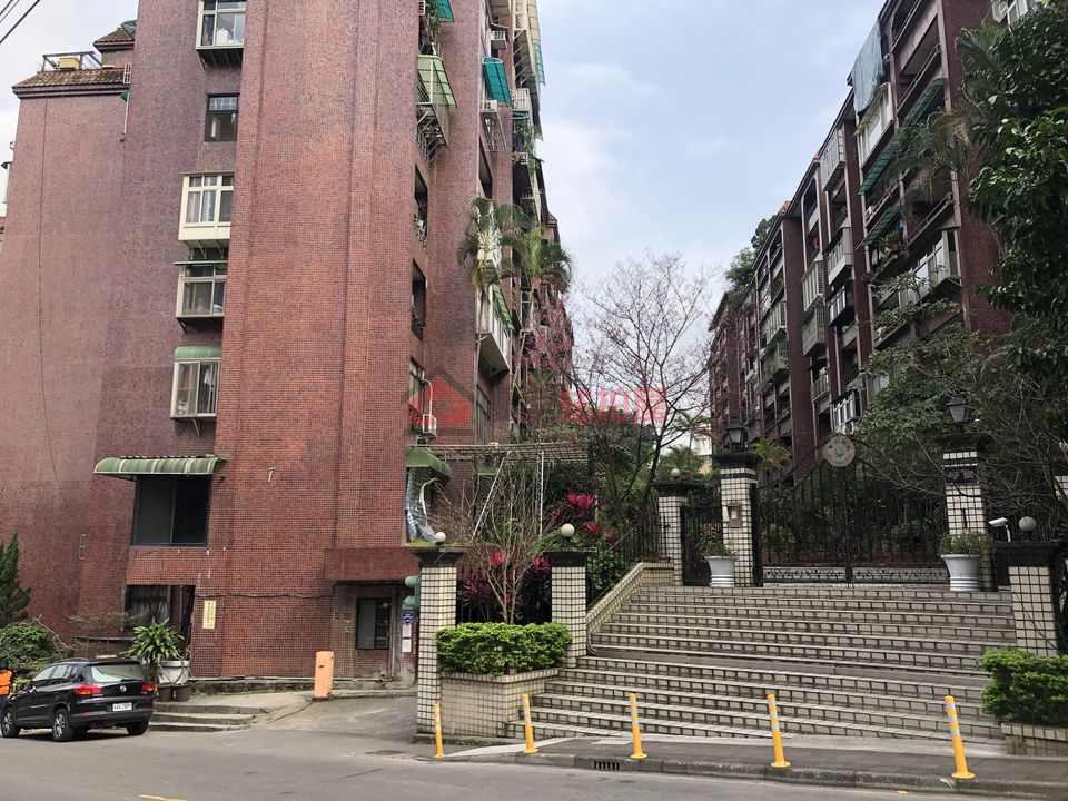Uhomes