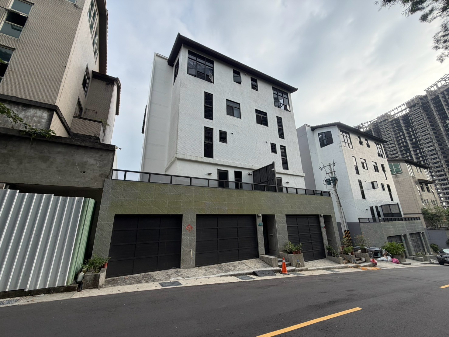 Uhomes