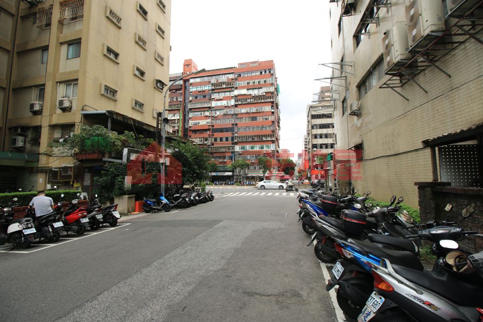 Uhomes