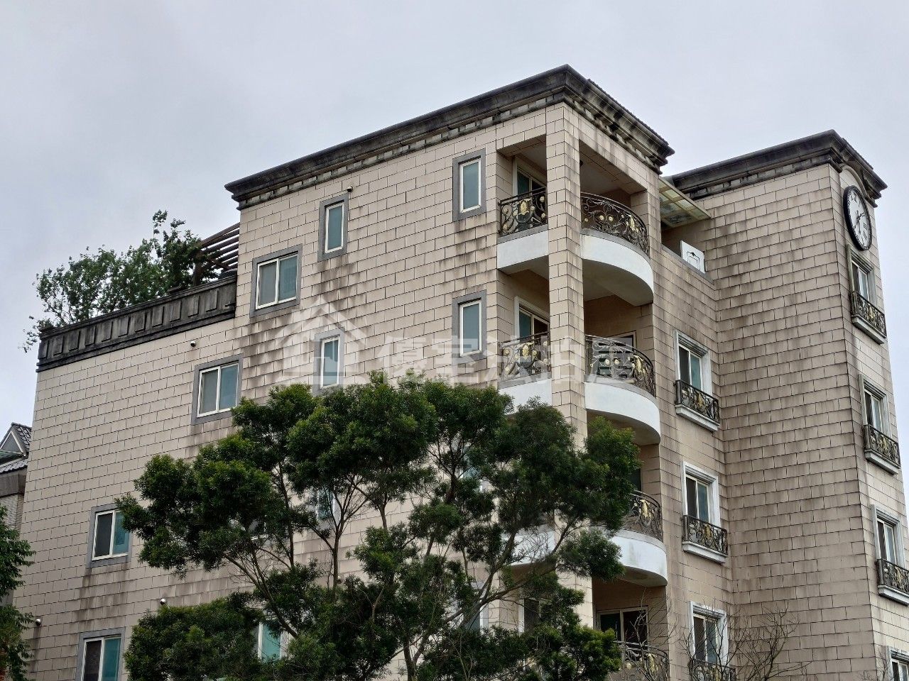 Uhomes