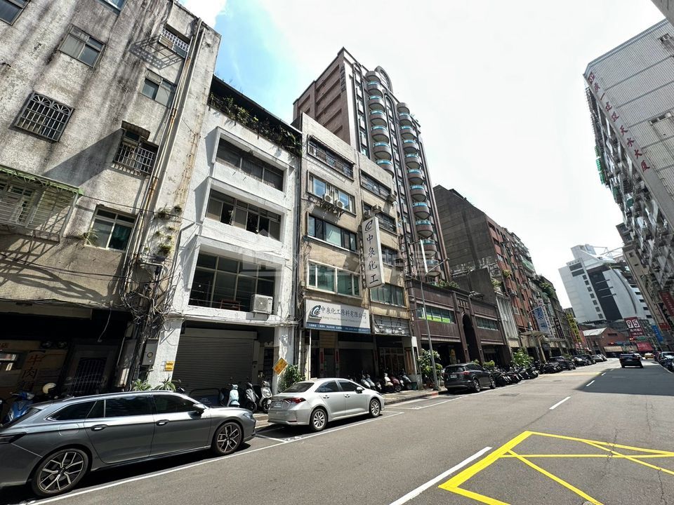 Uhomes