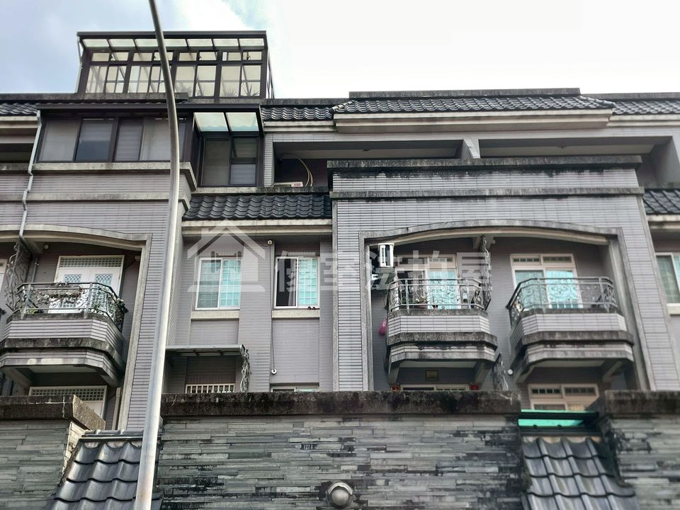 Uhomes