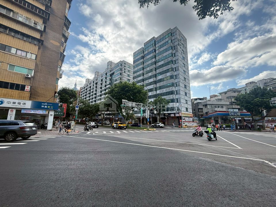 Uhomes