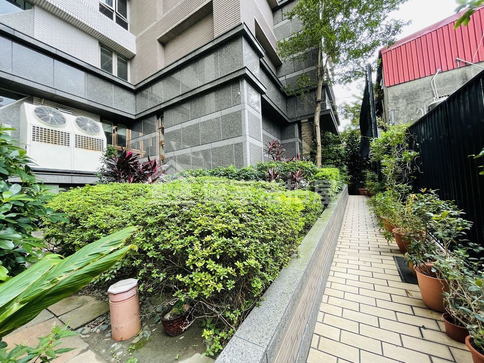 Uhomes