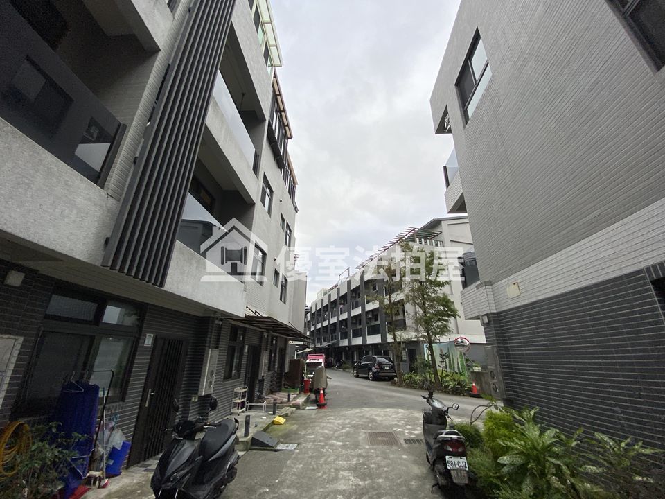 Uhomes
