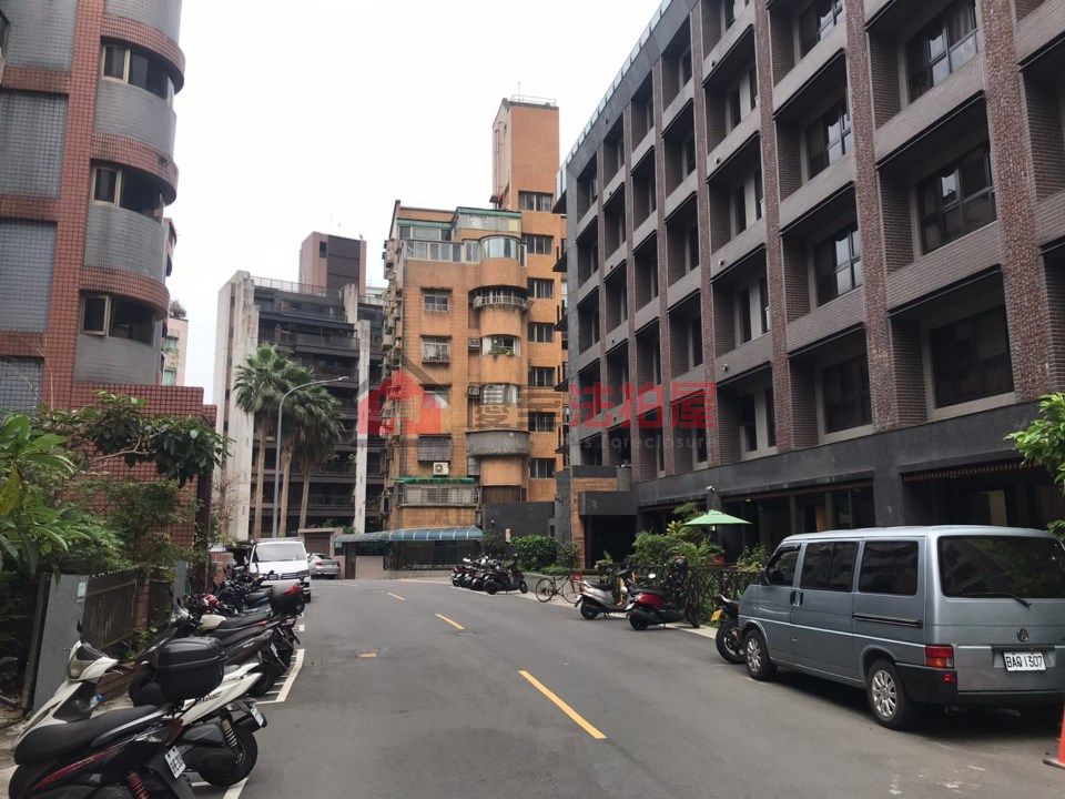 Uhomes
