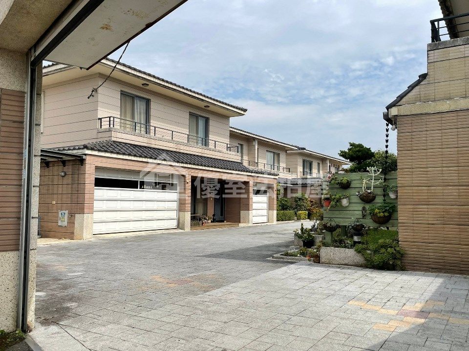Uhomes