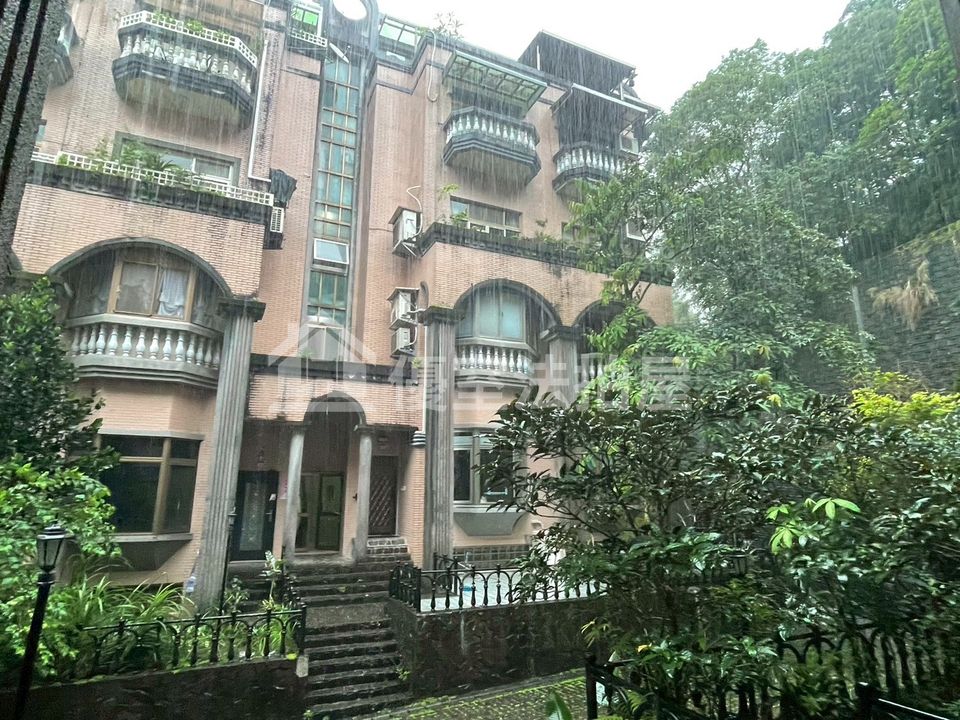 Uhomes